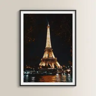Cuadros con fotografías la torre Eiffel en París, Francia.